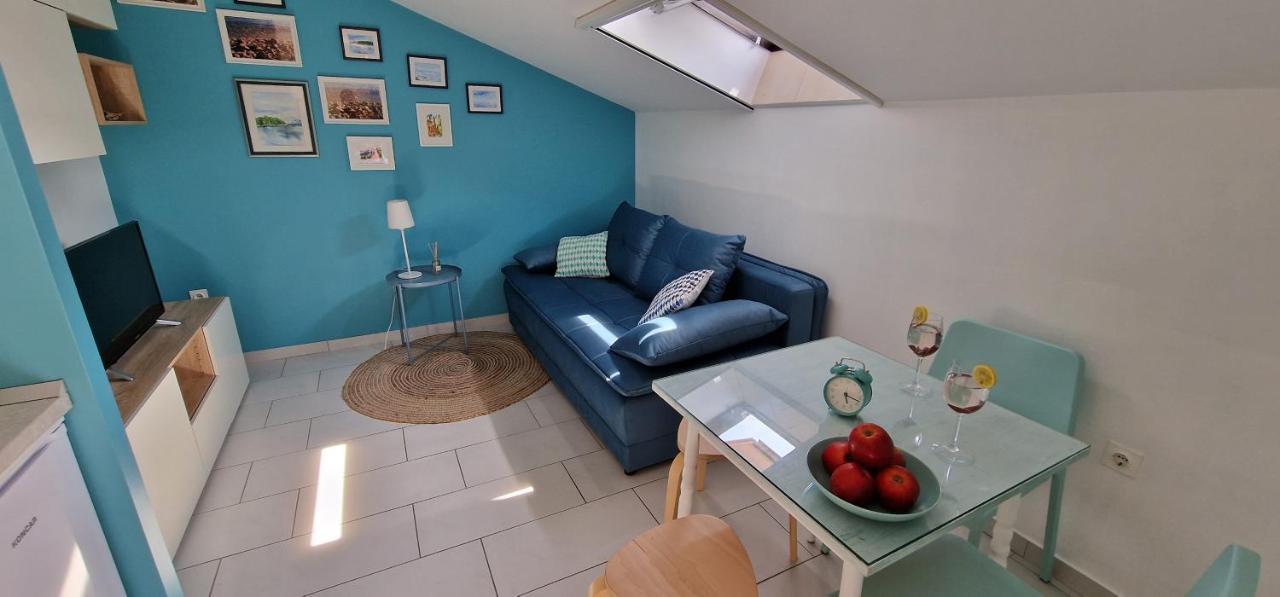 Apartmani ElaDora Biograd Na Moru Exterior foto