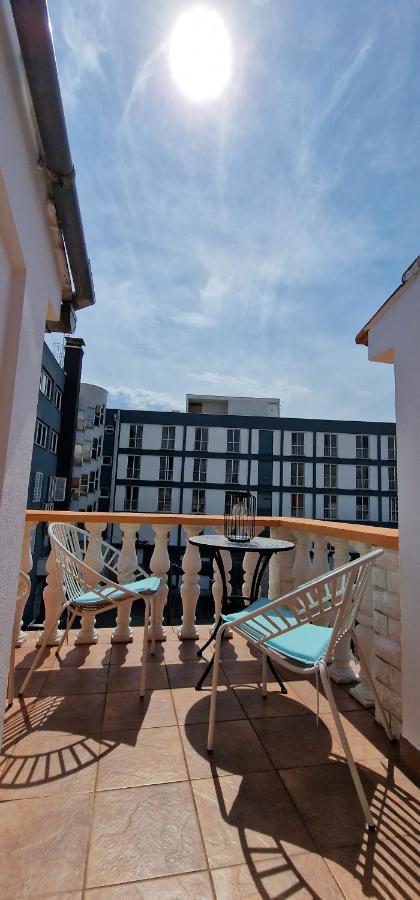 Apartmani ElaDora Biograd Na Moru Exterior foto