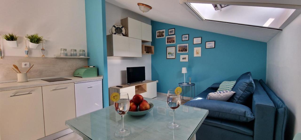 Apartmani ElaDora Biograd Na Moru Exterior foto