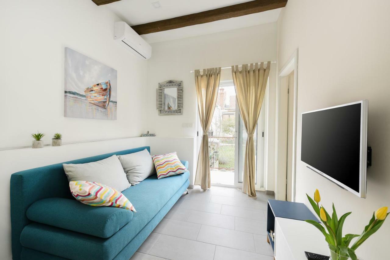 Apartmani ElaDora Biograd Na Moru Exterior foto